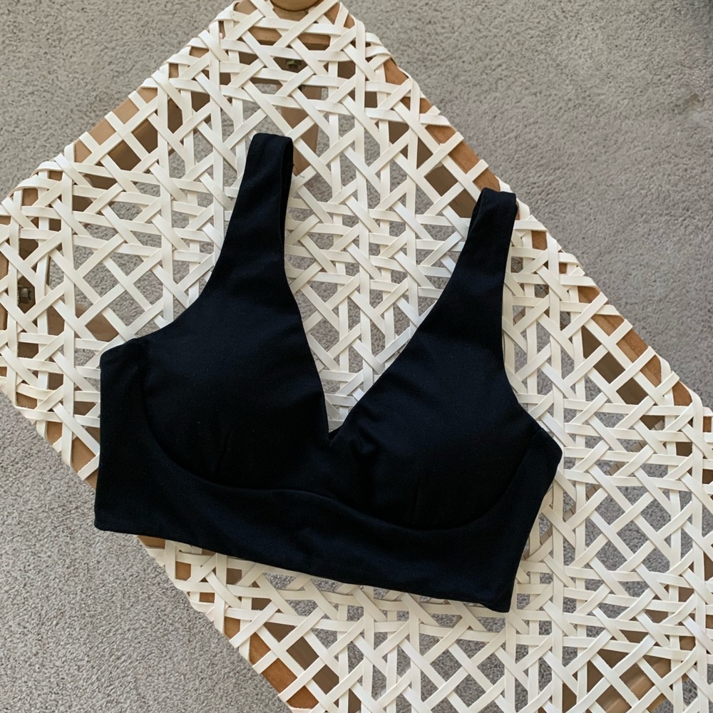 Victoria's Secret Black Sports Bra